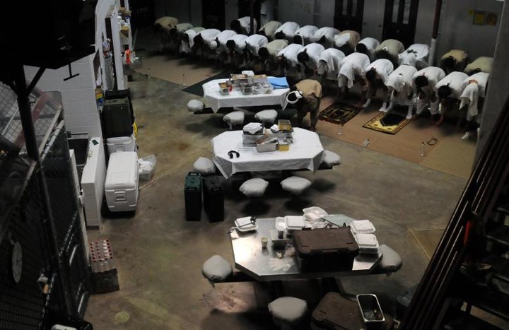 Cuộc sống bên trong nhà tù khét tiếng Guantanamo của Mỹ ở Cuba